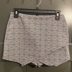 Love Tree Black and White Plaid Skort